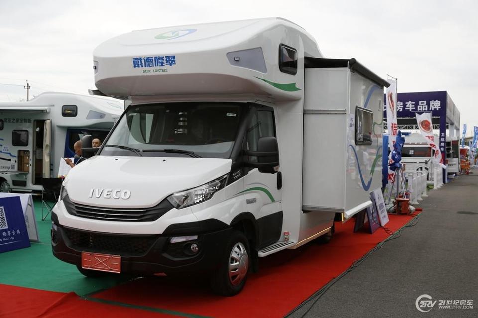 E途Plus