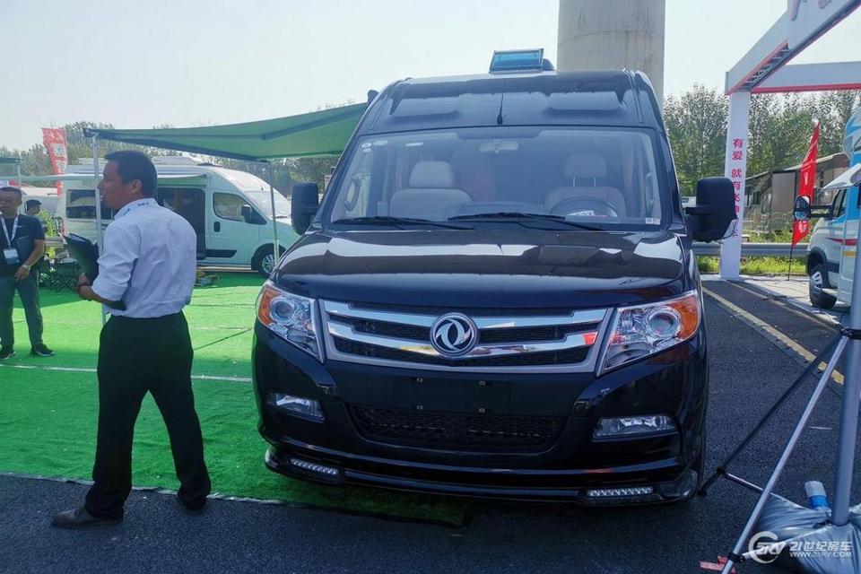 鲁道尔东风御风B型