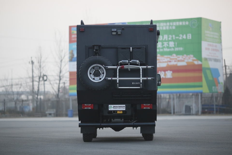 4×4越野房车
