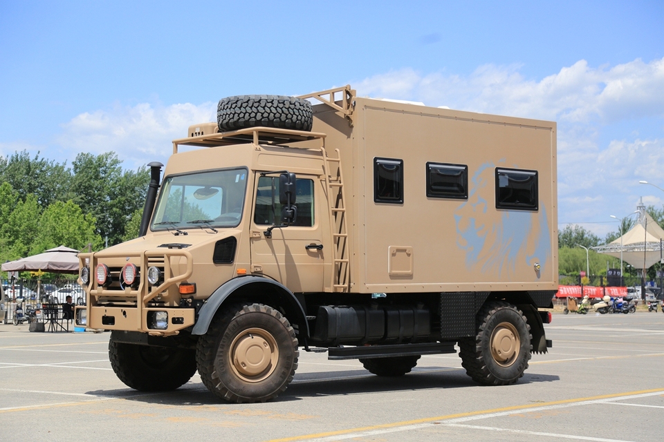 U4000