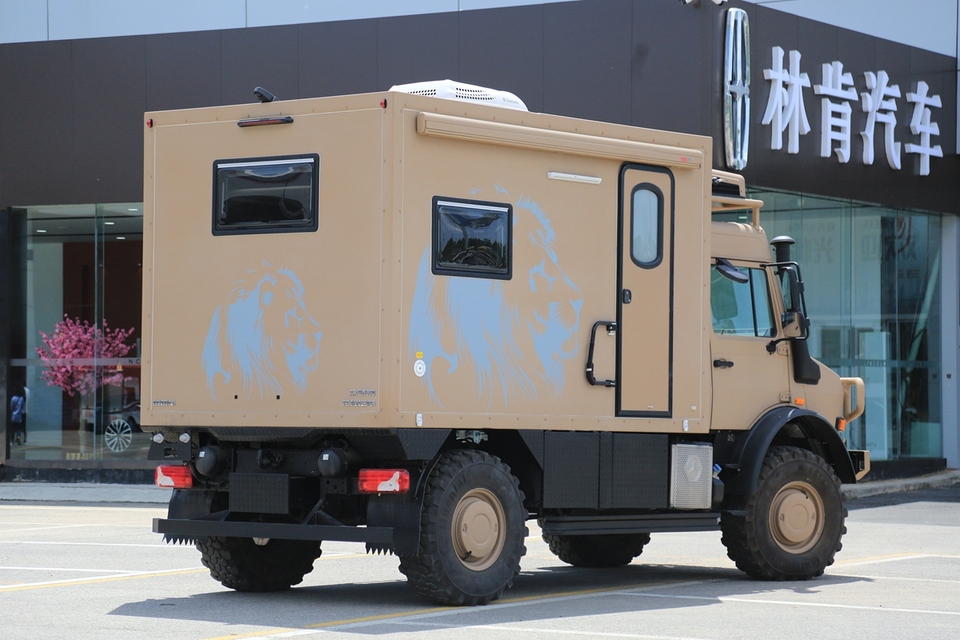 U4000
