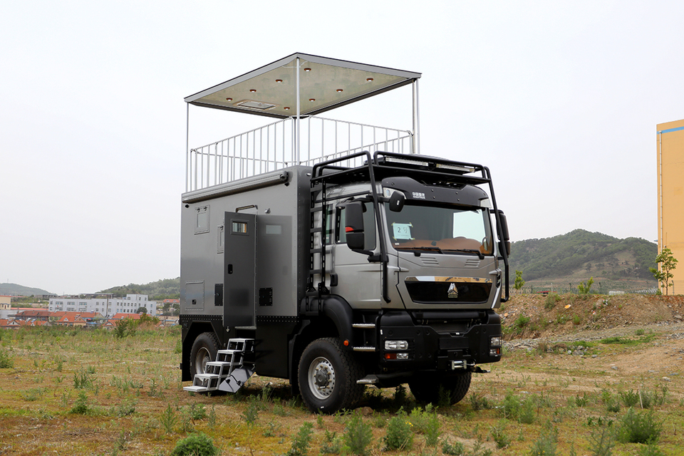 4×4重型越野房车