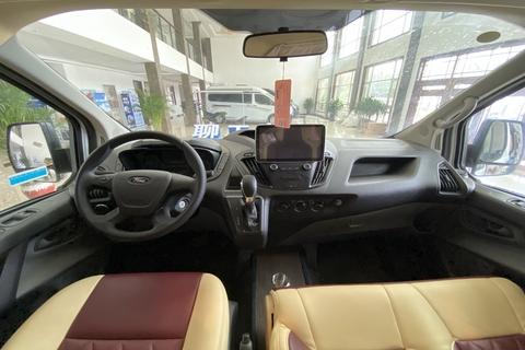 驾驶舱