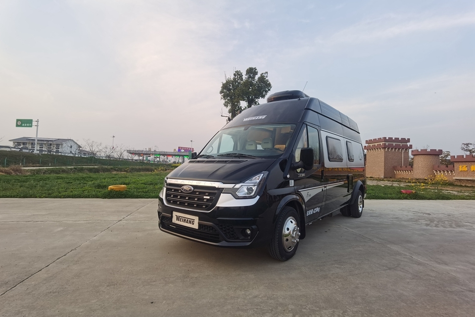 F590