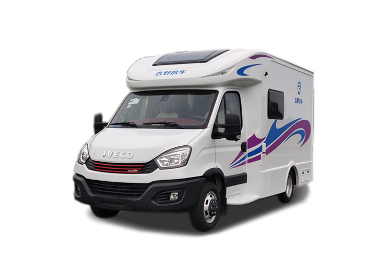 小额头C型房车