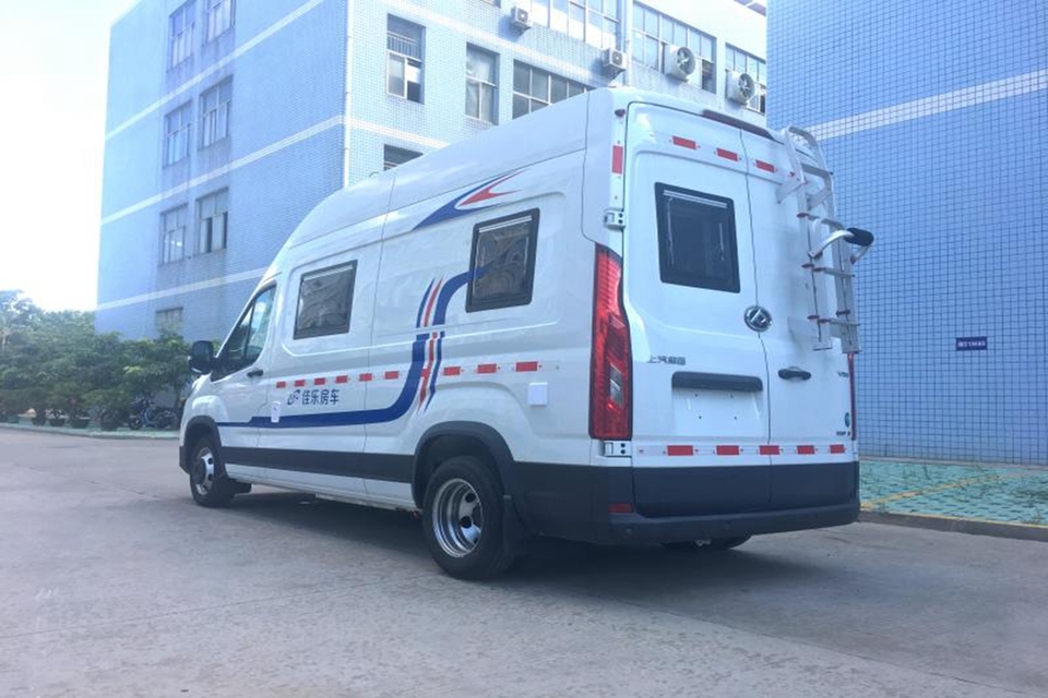 加长轴超高顶房车