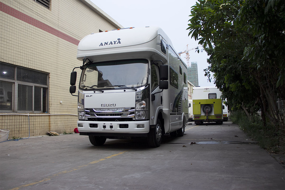 五十铃700P诺亚方舟C型房车