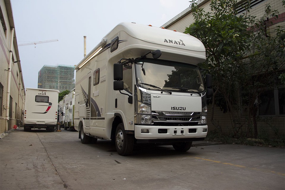 五十铃700P诺亚方舟C型房车