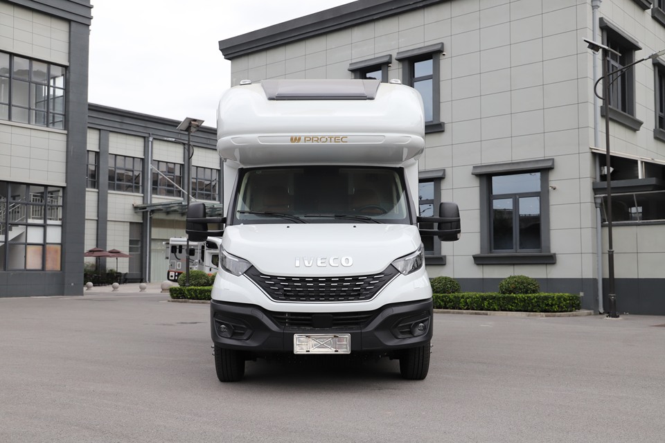 Q12 Plus