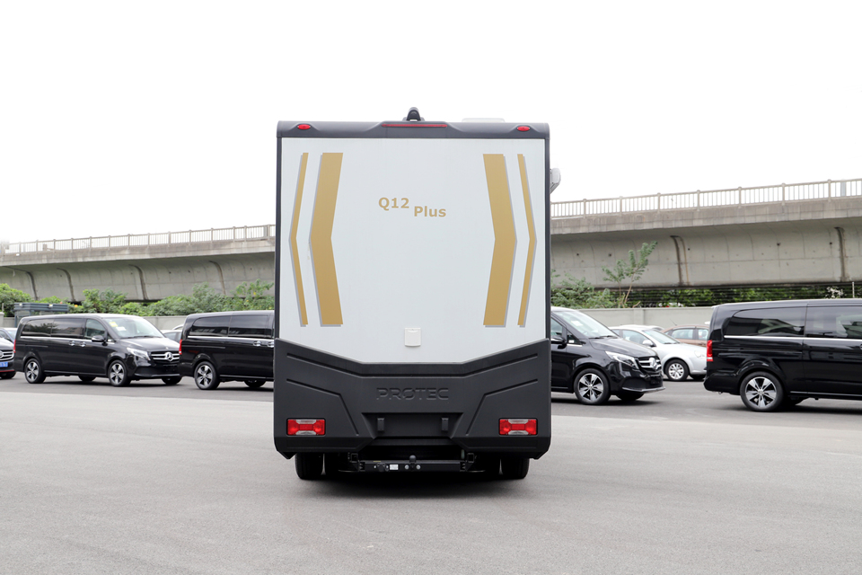 Q12 Plus
