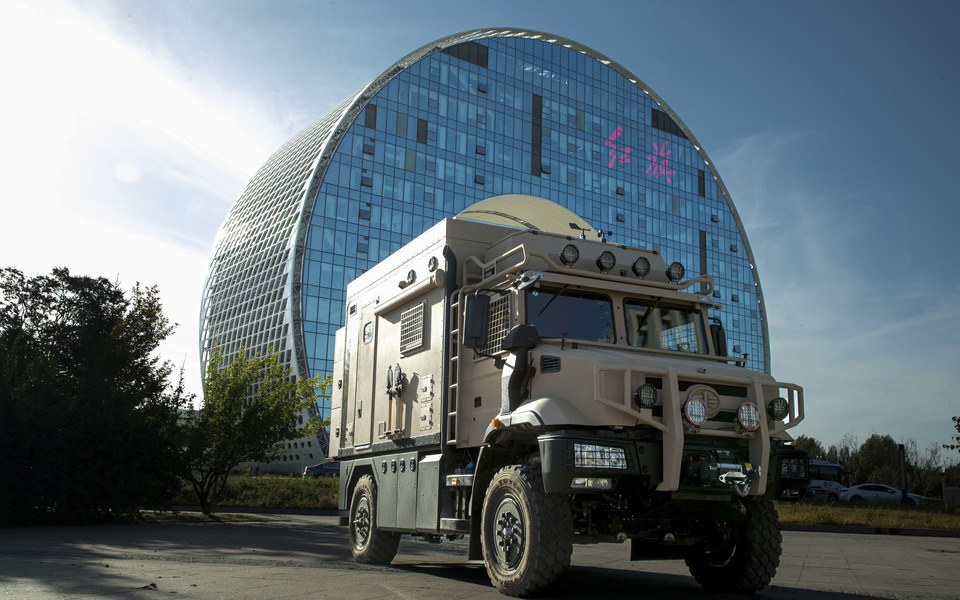 2022一汽解放·雪鹰4×4越野内升顶·豪华