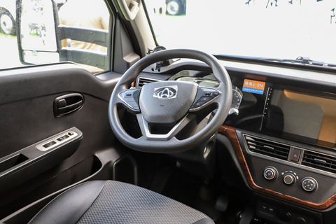 驾驶舱