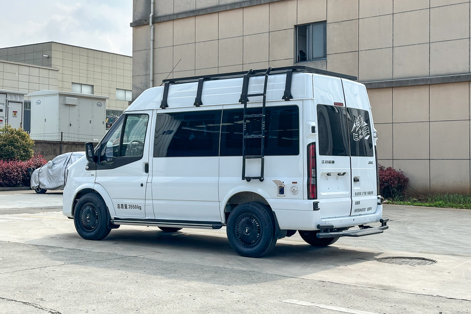 宿营车