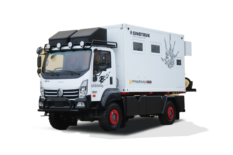 中卡房车4×4