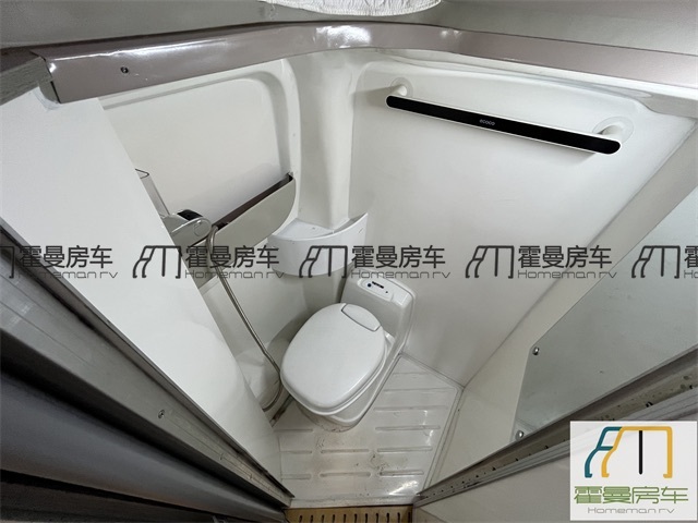 福特房车 2021款齐星福特全顺低顶全升顶房车