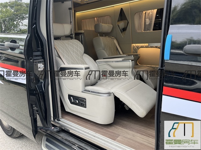 福特房车 2021款齐星福特全顺低顶全升顶房车