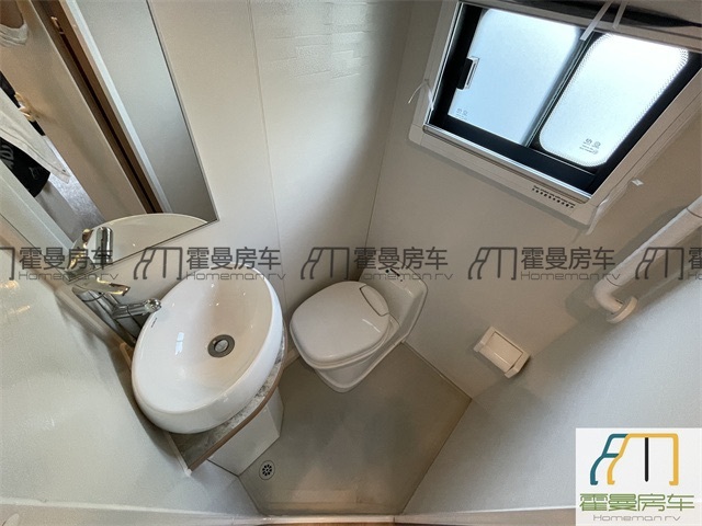 依维柯房车 2021款 金冠宾歌 c型 依维柯欧胜房车