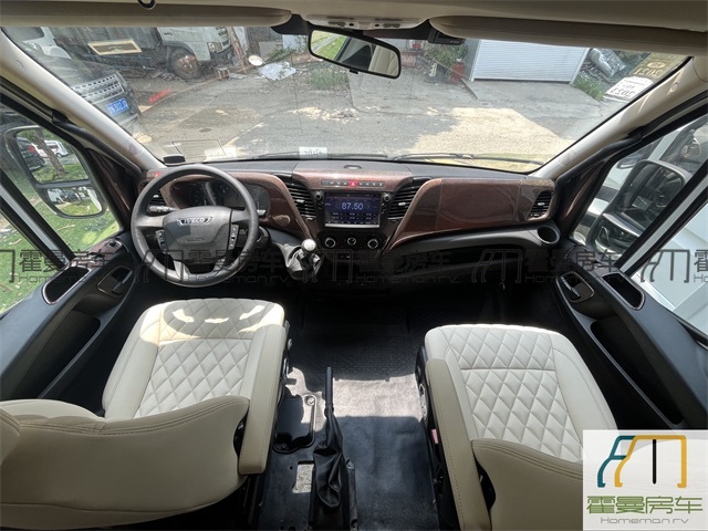 依维柯房车 2019款进口依维柯霍夫勒T型房车
