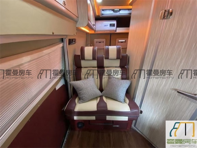 福特房车 2019 款江铃福特 B 型房车