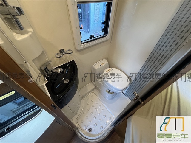 大通房车 2017上汽大通RV80 C型旅居房车