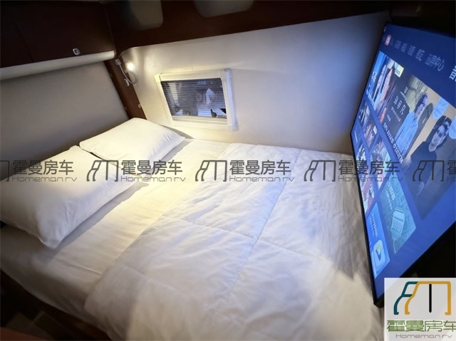 金杯房车 2017款华晨佰斯威金杯大海狮C型房车
