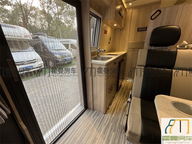 大通房车 2020款上汽大通V80 2.0T B型房车