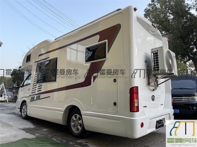 金杯房车 2017款华晨佰斯威金杯大海狮C型房车
