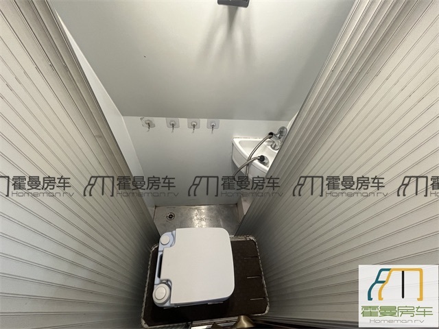 福田G9房车 2021款福田G9 B型房车