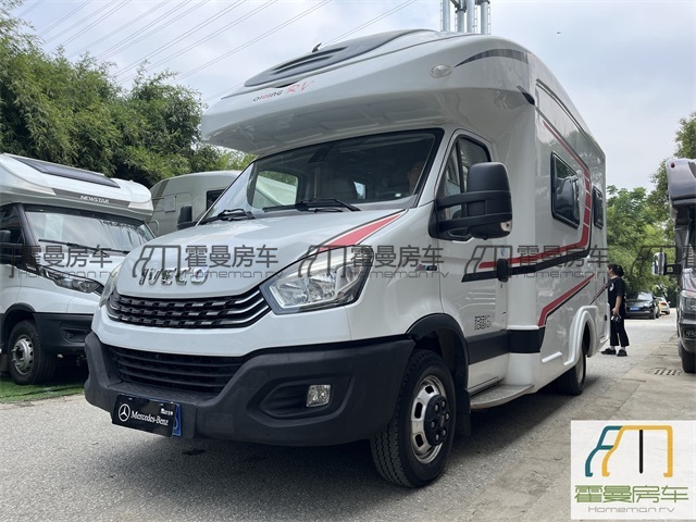 依维柯房车 2021 款 依维柯欧胜 齐星 C型大额头升顶房车