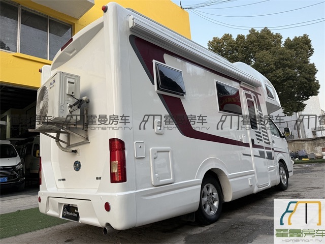 金杯房车 2017款华晨佰斯威金杯大海狮C型房车