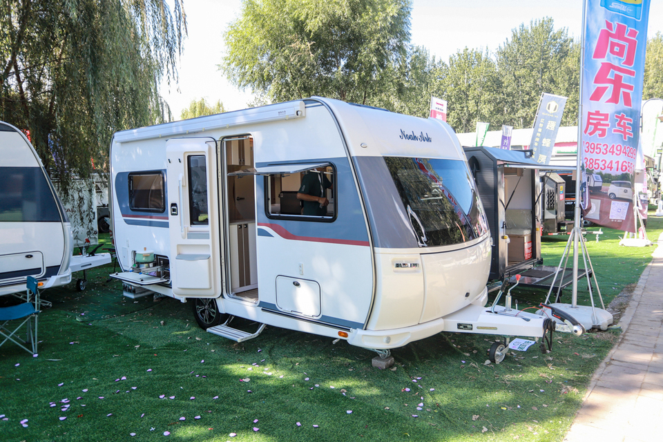 告别高额养车成本！诺亚方舟RV600B拖挂房车，13.98万起，3-5人全家长途旅居适用车型